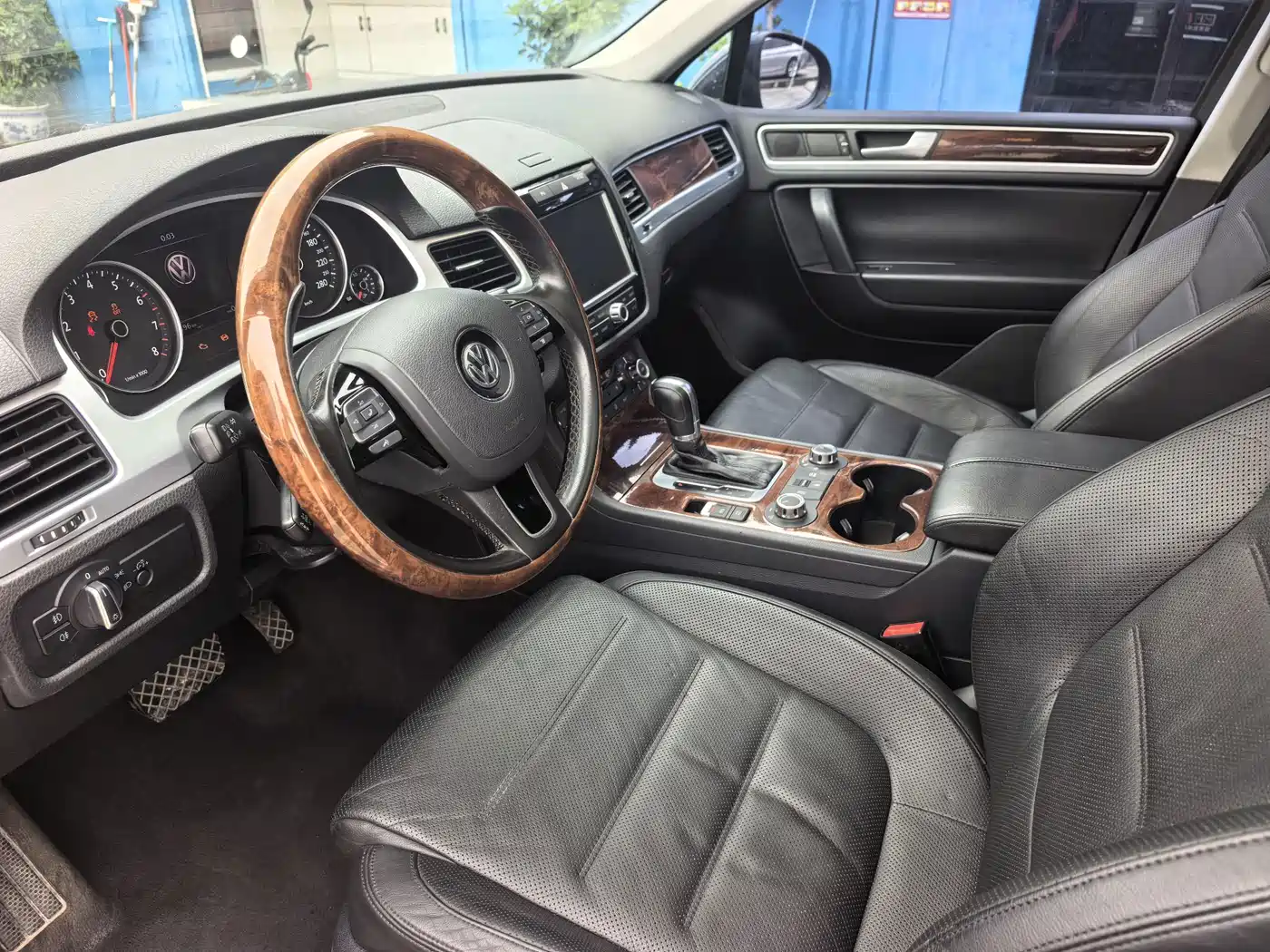 Volkswagen Touareg 2011 2011 3.0TSI Comfort
