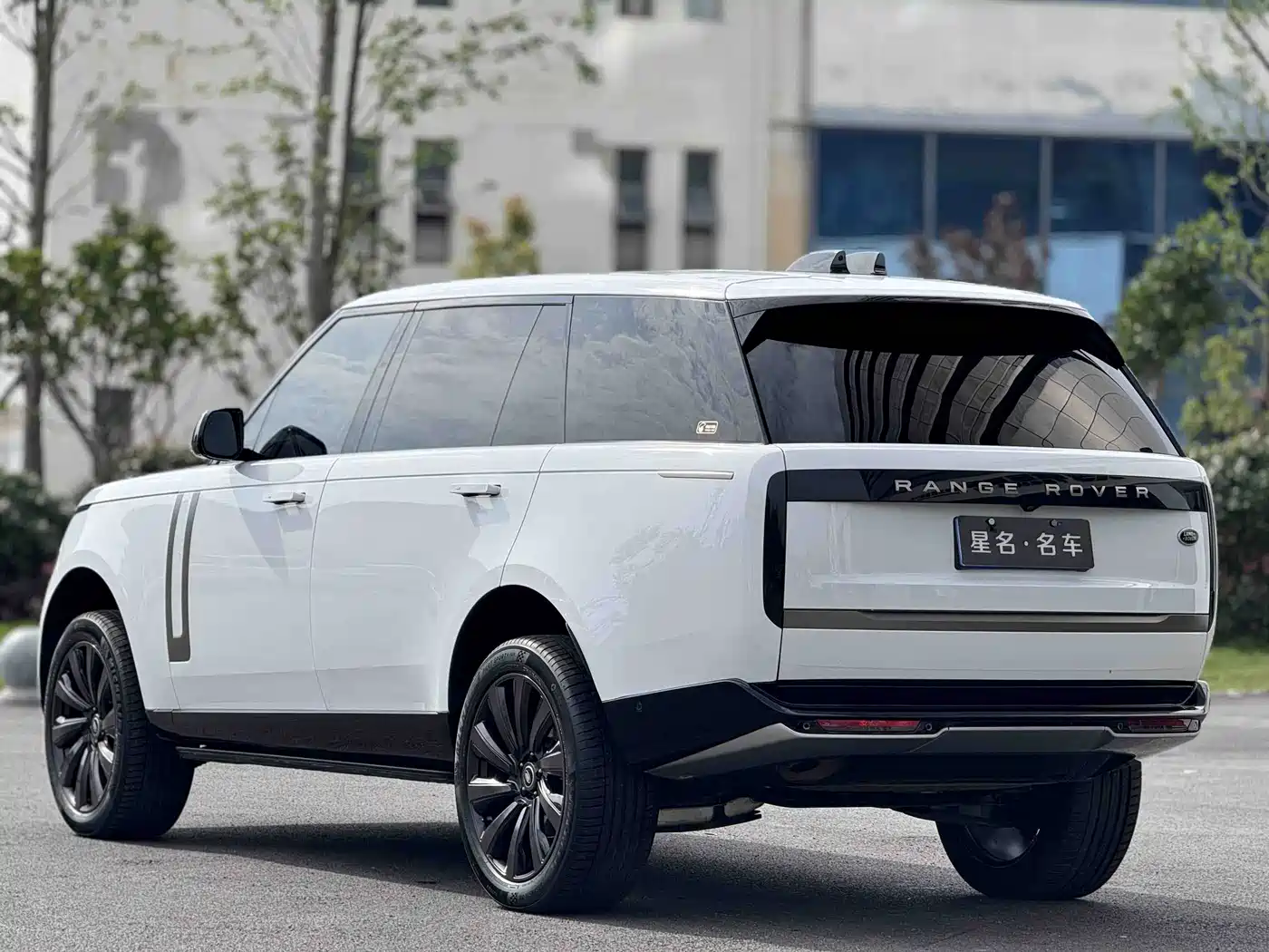Land Rover Range Rover 2024 2024 3.0 L6 400PS Golden Age Extended 7-Seater