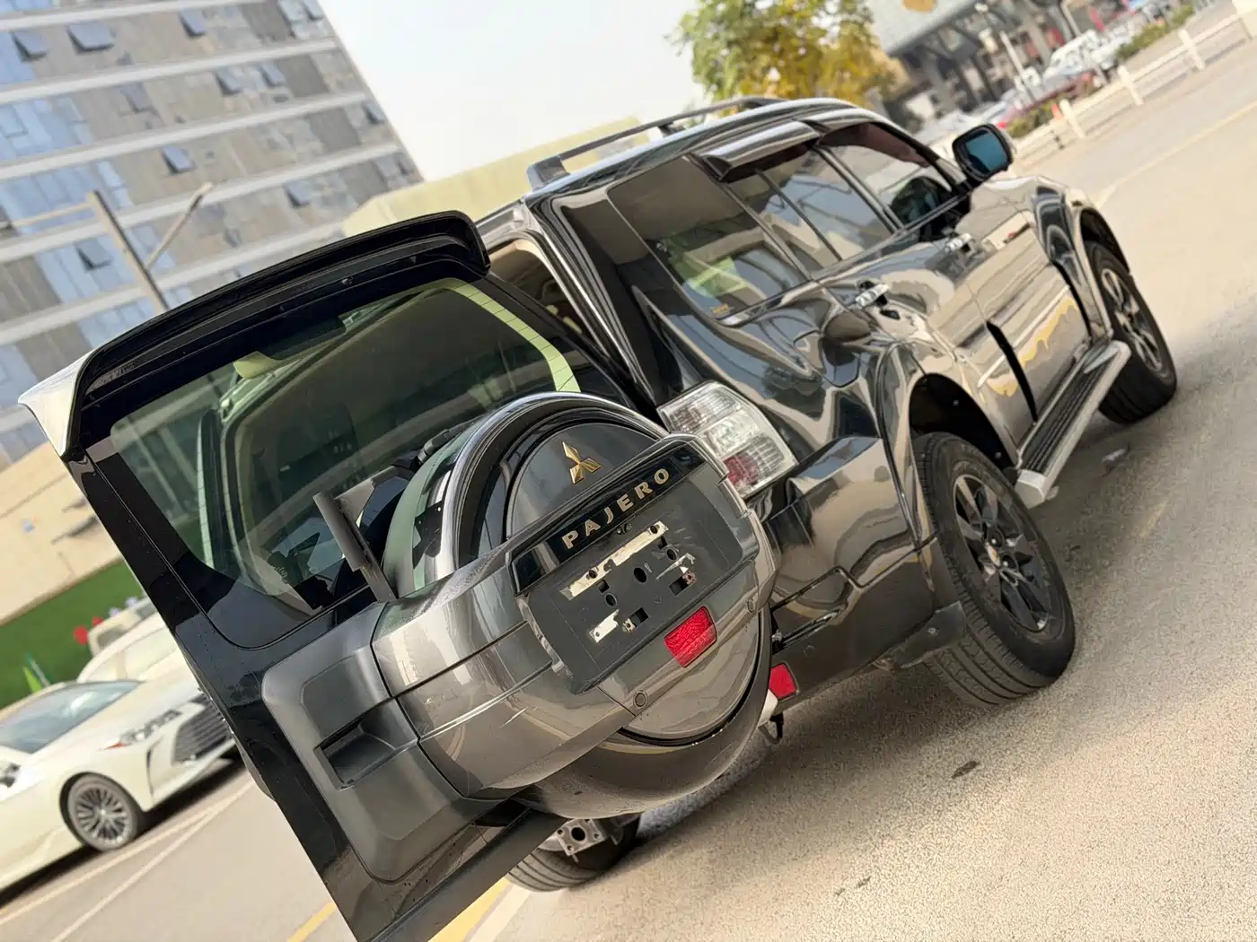Mitsubishi Pajero (Import) 2016 3.0L Automatic Premium (China V) фото 22