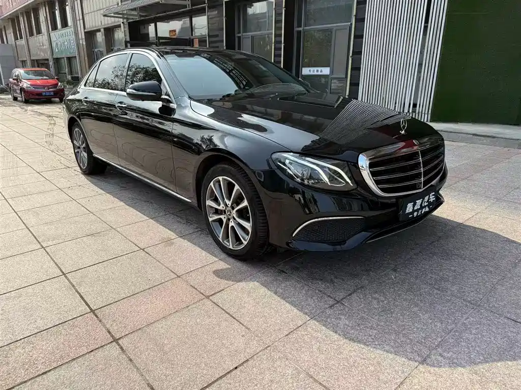 Mercedes-Benz E-Class 2018 E 300 L Luxury фото 2