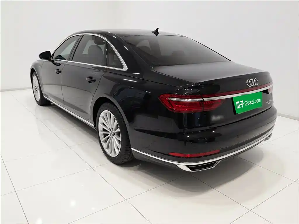 Audi A8 2018 A8L 55 TFSI quattro Launch Premium фото 5