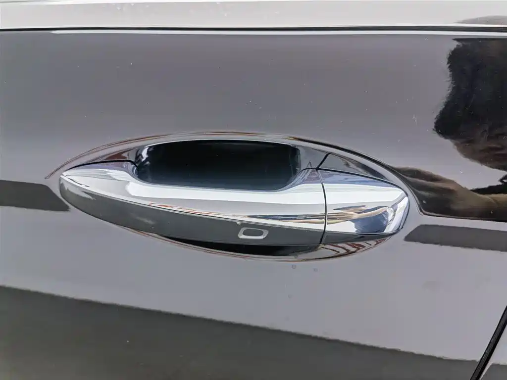 Mercedes-Benz E-Class 2023 E 300 L Fashion фото 18