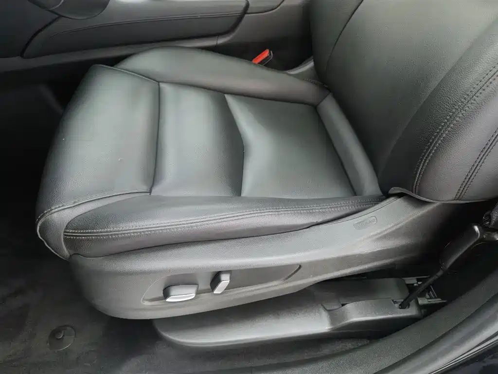 Cadillac XT5 2018 28E AWD Technology Model фото 20