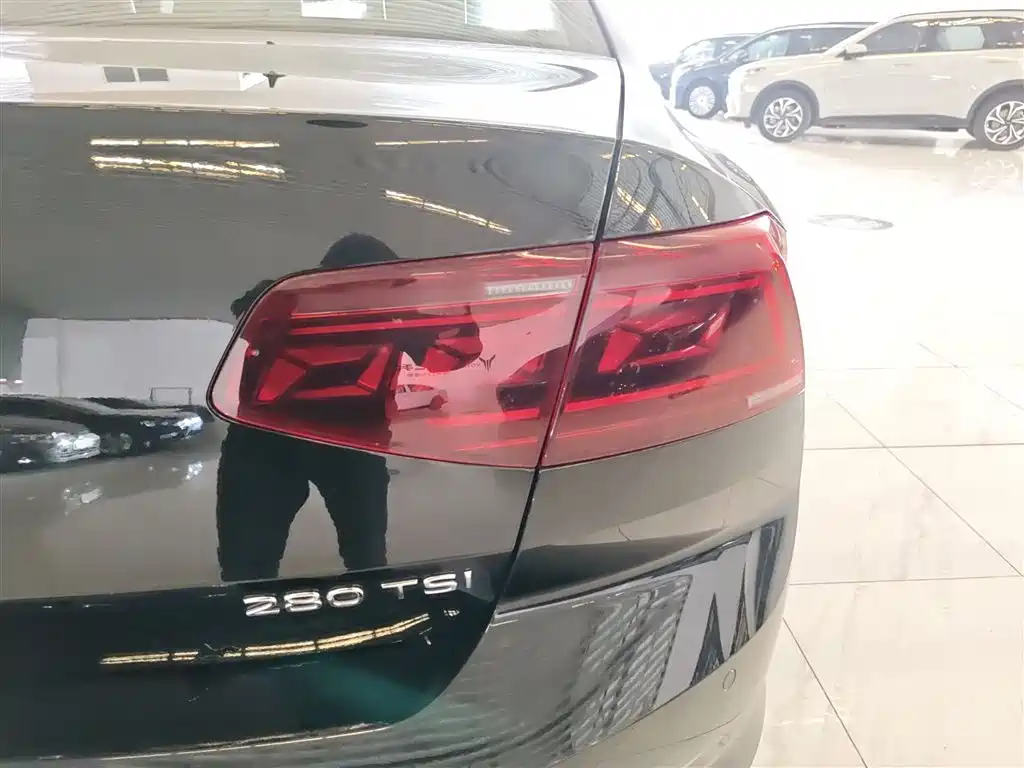Volkswagen Magotan 2025 Popular Edition 280TSI DSG Comfort фото 8