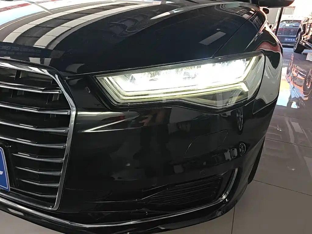 Фото 24 - Audi A6L