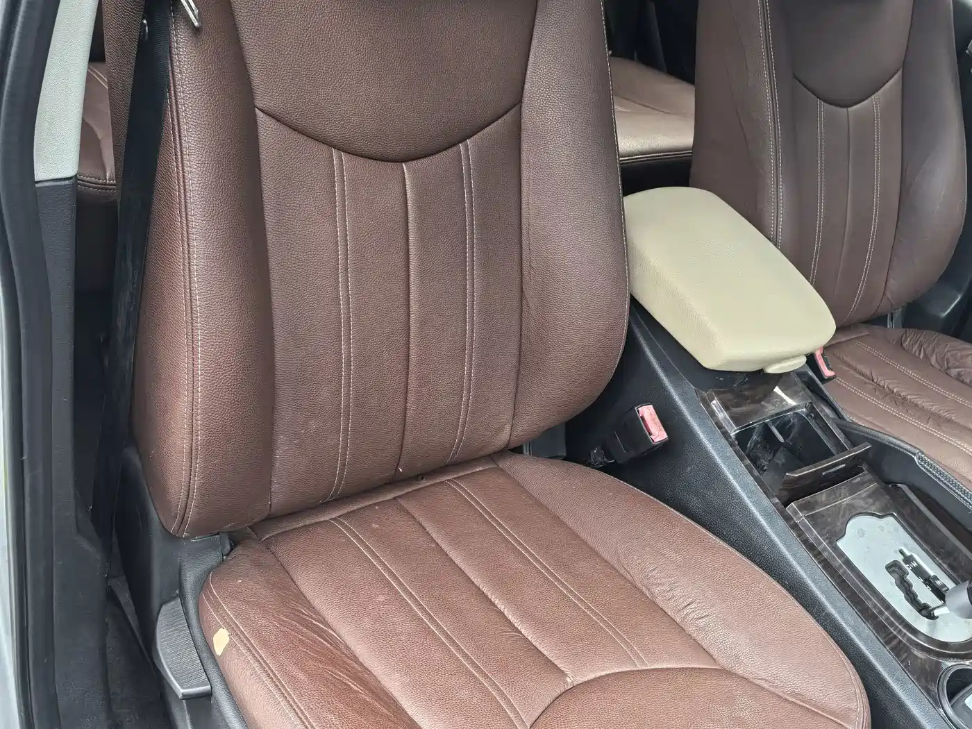 Roewe W5 2013 2013 1.8T 2WD Automatic Victory Edition
