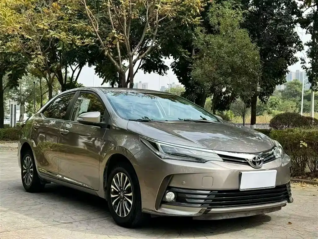 Toyota Corolla 2018 1.2T S-CVT GL-i Smart Shine Edition фото 25