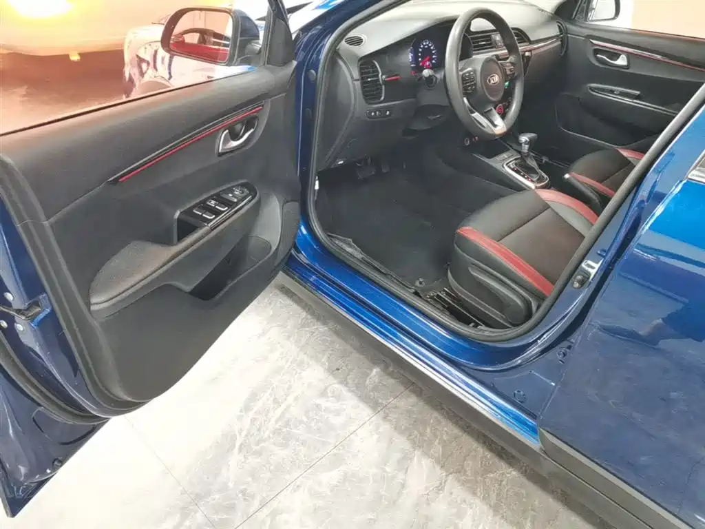 Kia KX CROSS 2017 1.4L AT GLS фото 12