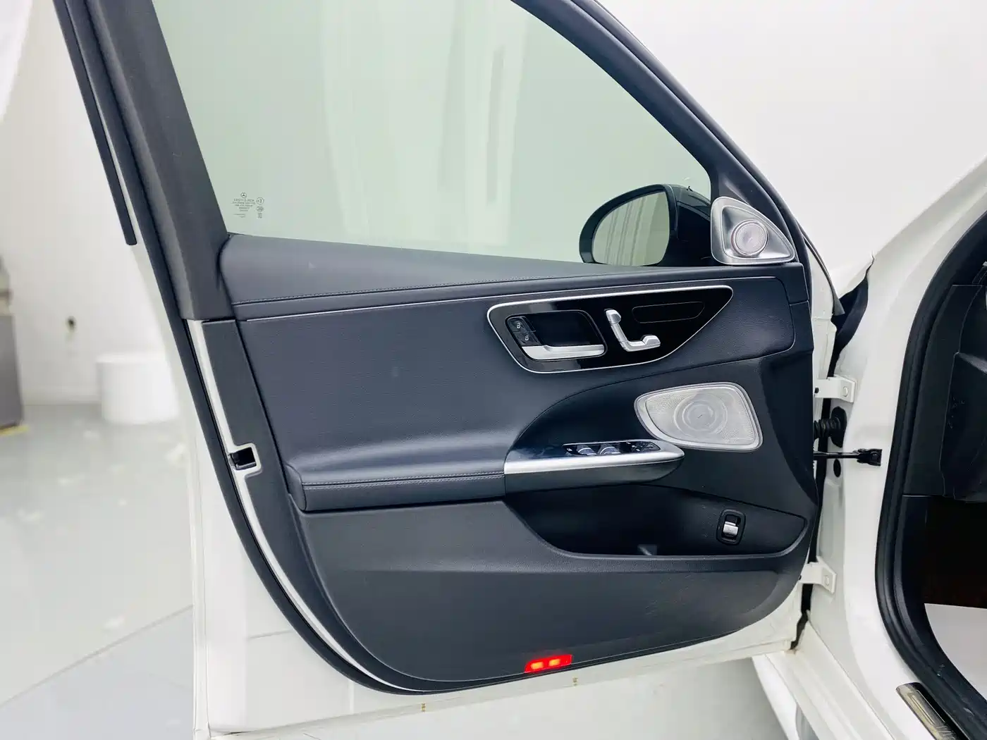 Mercedes-Benz C-Class 2023 C 200 L Sport фото 12
