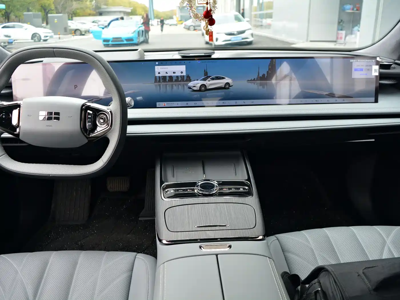 GEELY GALAXY GALAXY E8