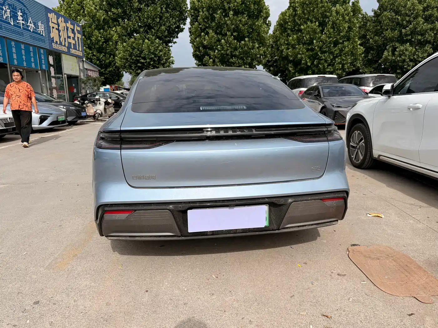 Geely Galaxy Galaxy E8 2025 700km Long Voyage Smart Drive Edition фото 9