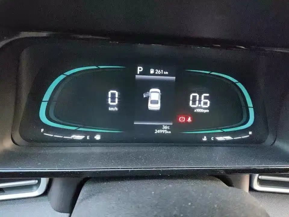 Hyundai Elantra 2023 1.5L CVT GLX Elite Edition фото 5