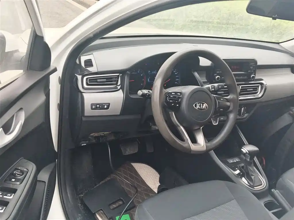Kia Forte 2018 1.6L Automatic Smart Connect Value-Connect фото 16