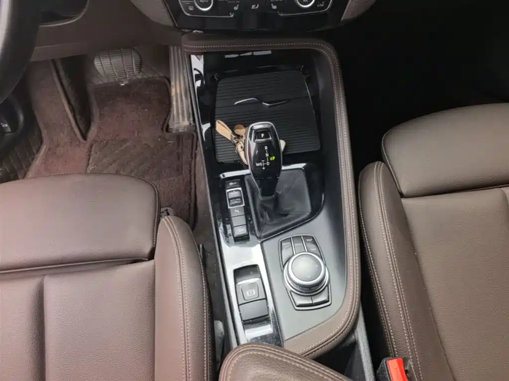 BMW X1 2020 xDrive25Li Premium Edition фото 14