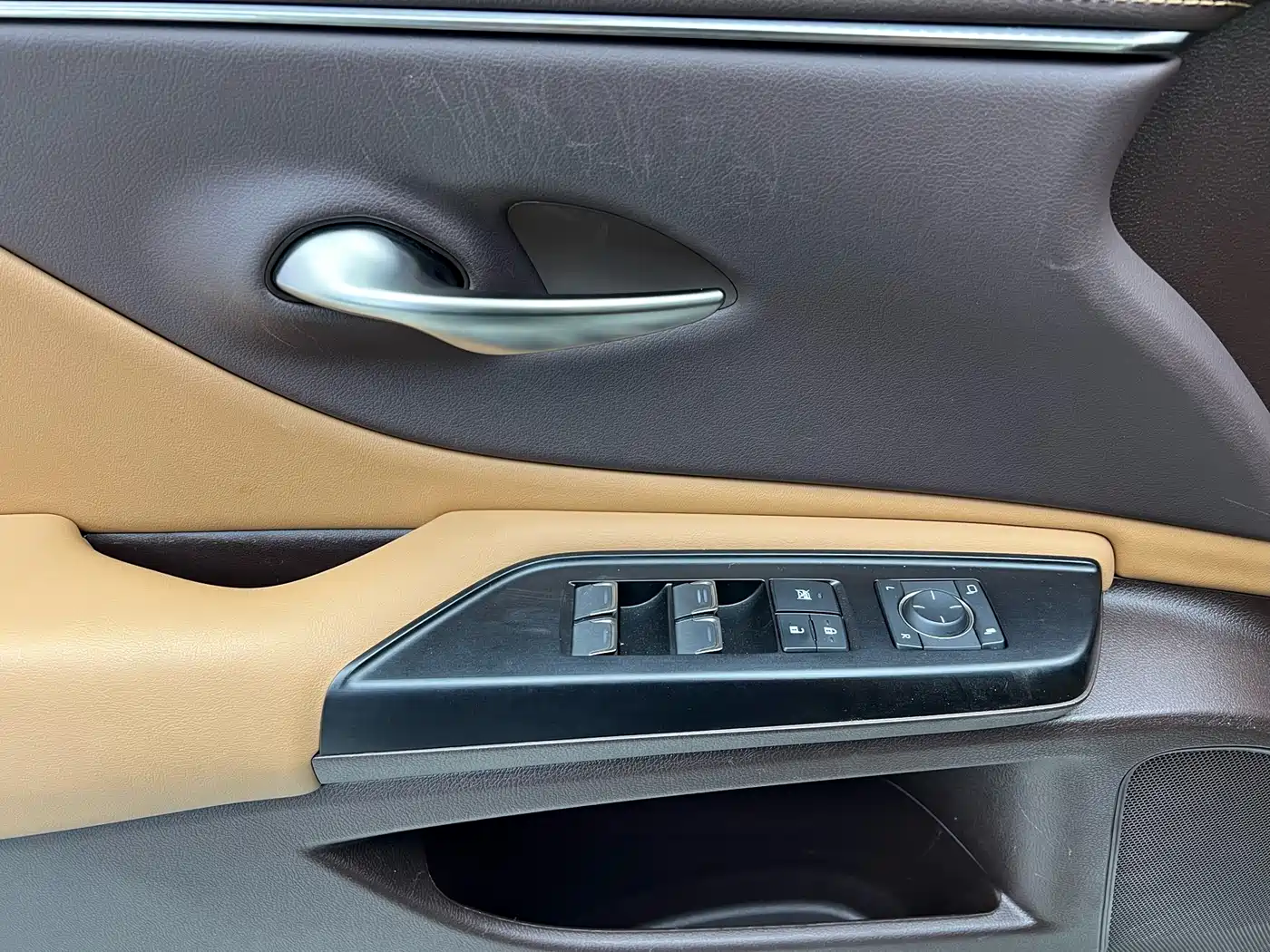 Lexus ES 2020 300h Ultimate Edition фото 5