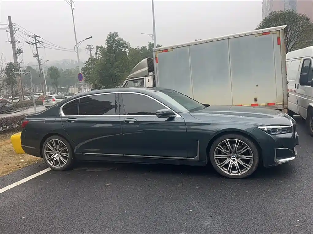 BMW 7 Series 2019 Facelift 740Li xDrive Executive Luxury Package фото 14