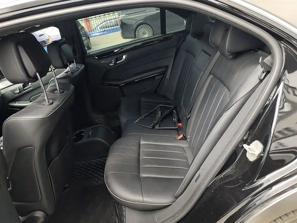 Mercedes-Benz E-Class 2015 Facelift E 260 L Sport фото 17