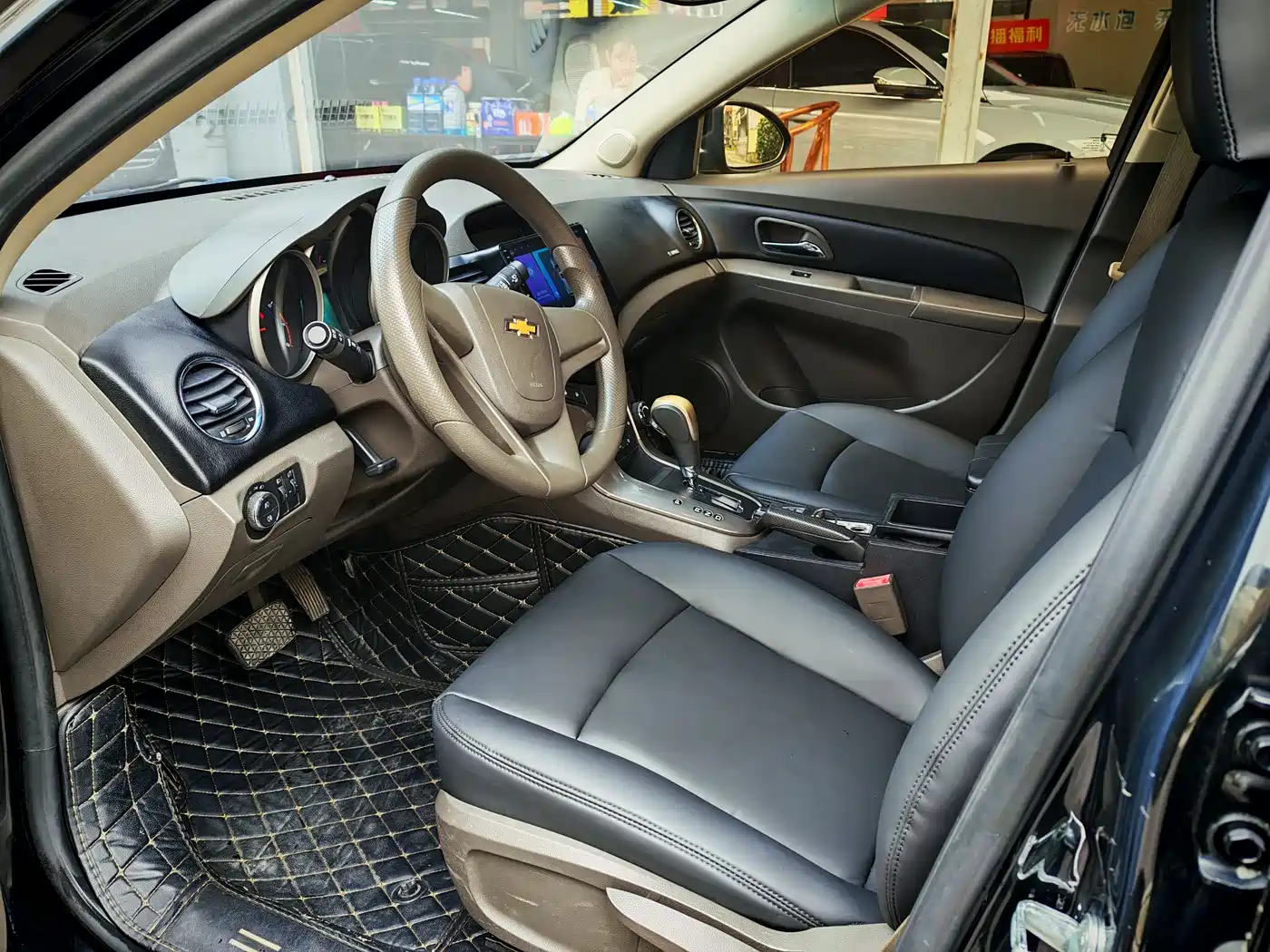 Chevrolet Cruze 2015 1.5L Classic SE AT фото 5