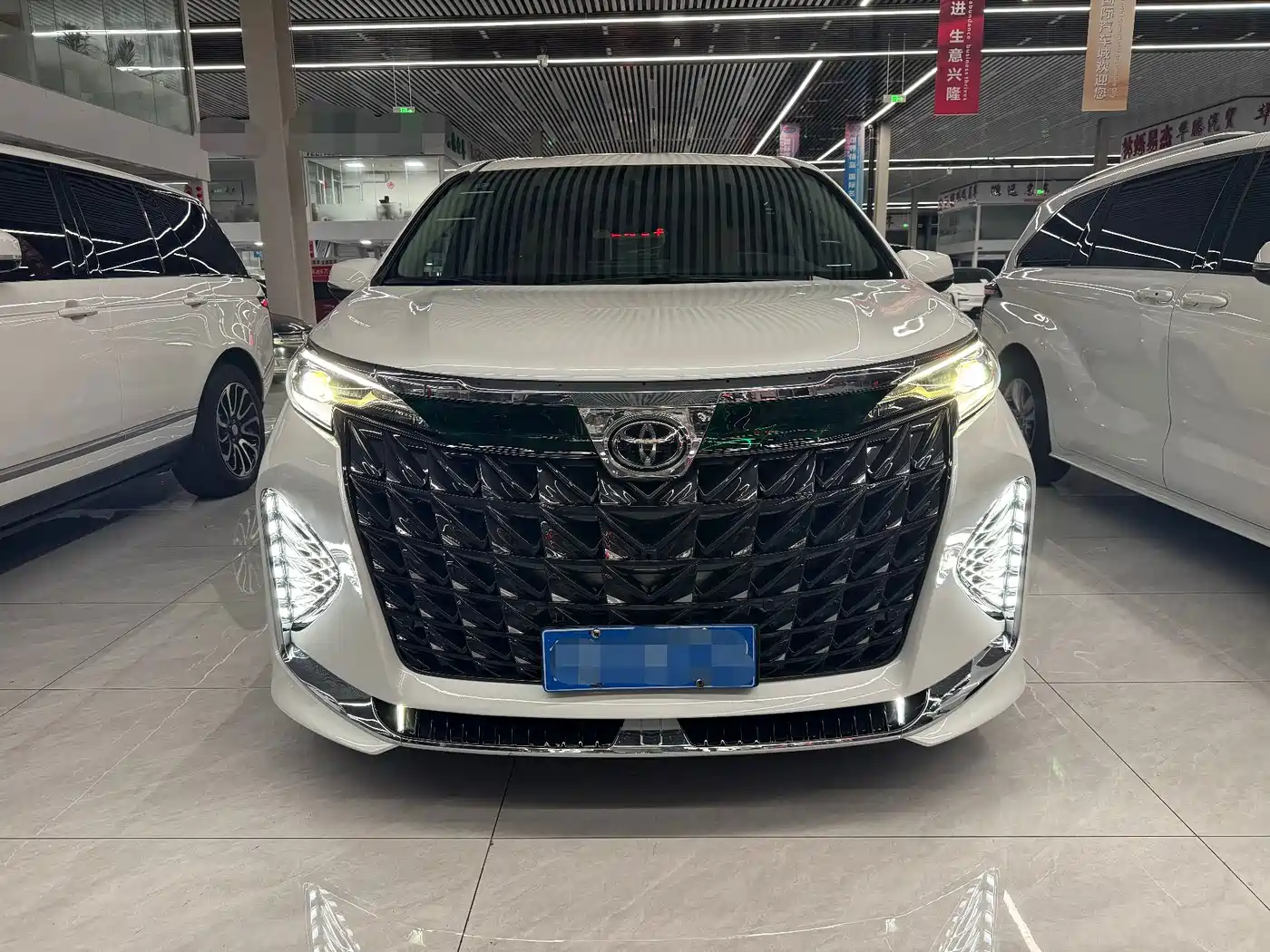 2025 Toyota Granvia