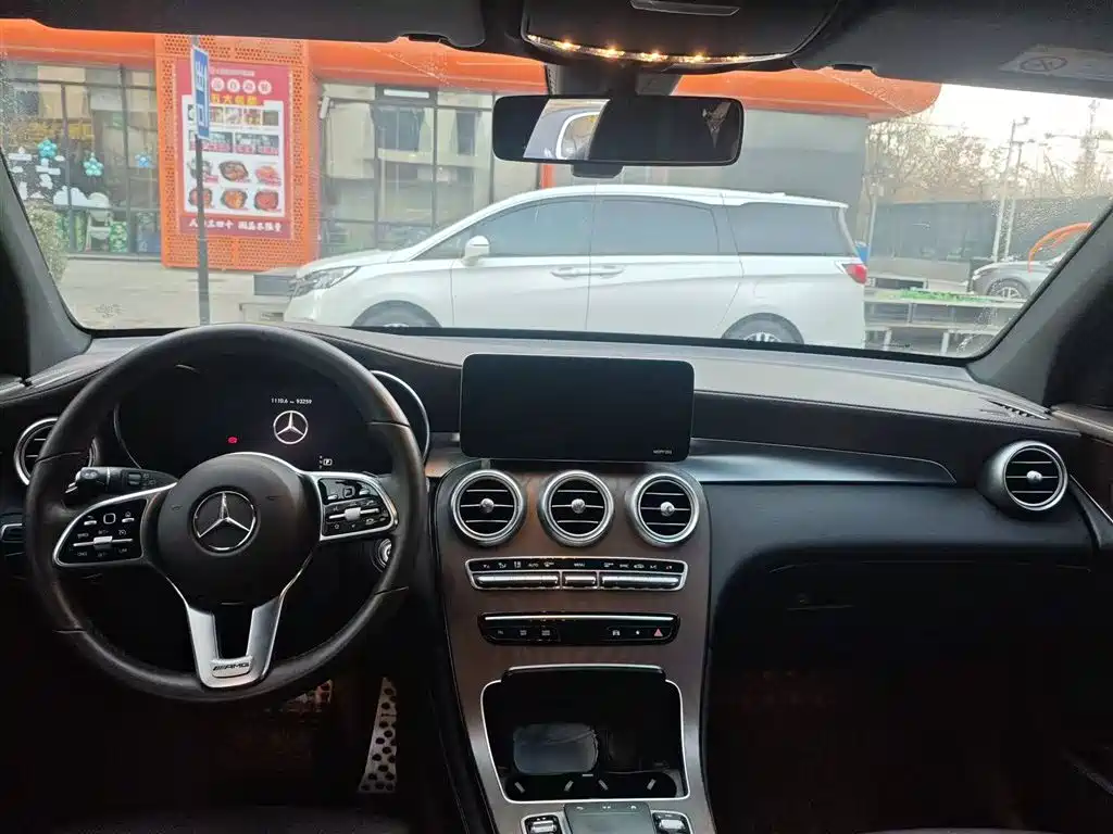 Mercedes-Benz GLC 2020 GLC 260 L 4MATIC Luxury фото 5