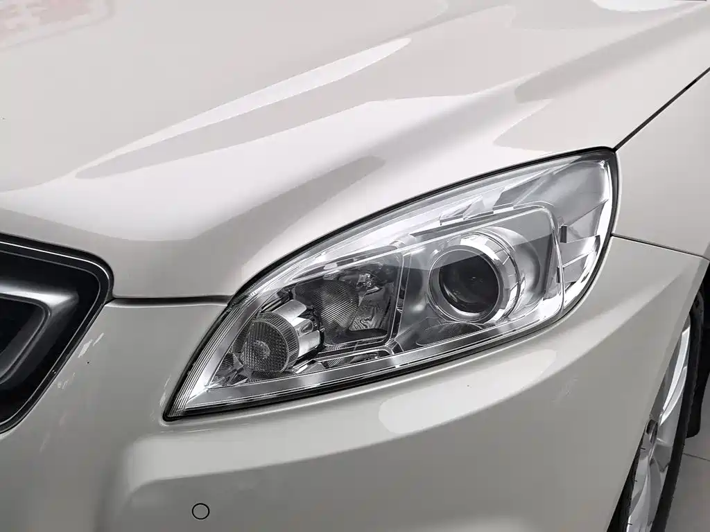 Фото 7 - BAIC Senova D50