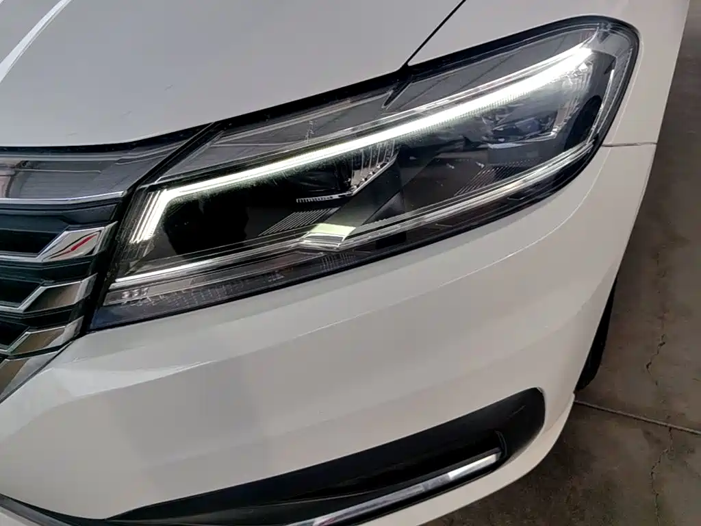 Фото 24 - Volkswagen Lavida
