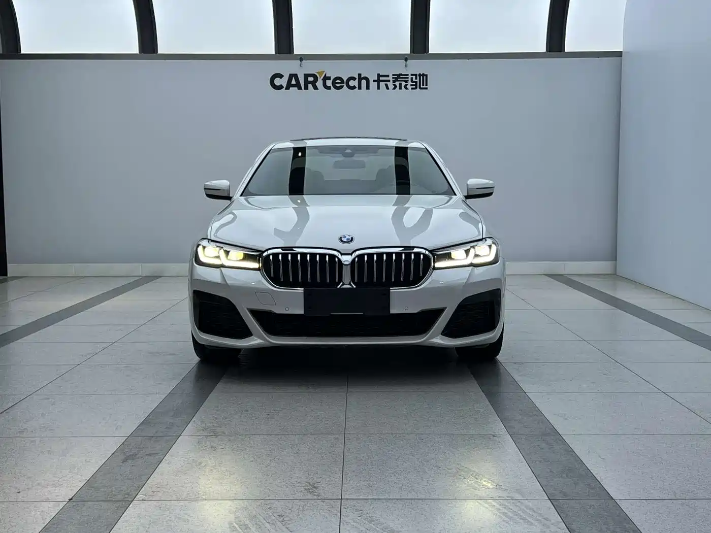 BMW 5 Series 2022 Facelift 525Li M Sport Package фото 2