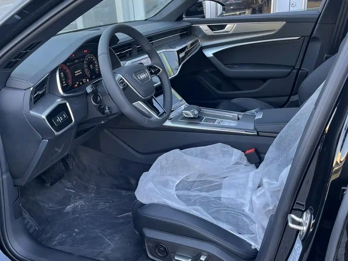 Audi A6L 2025 40 TFSI Luxury Sport фото 6