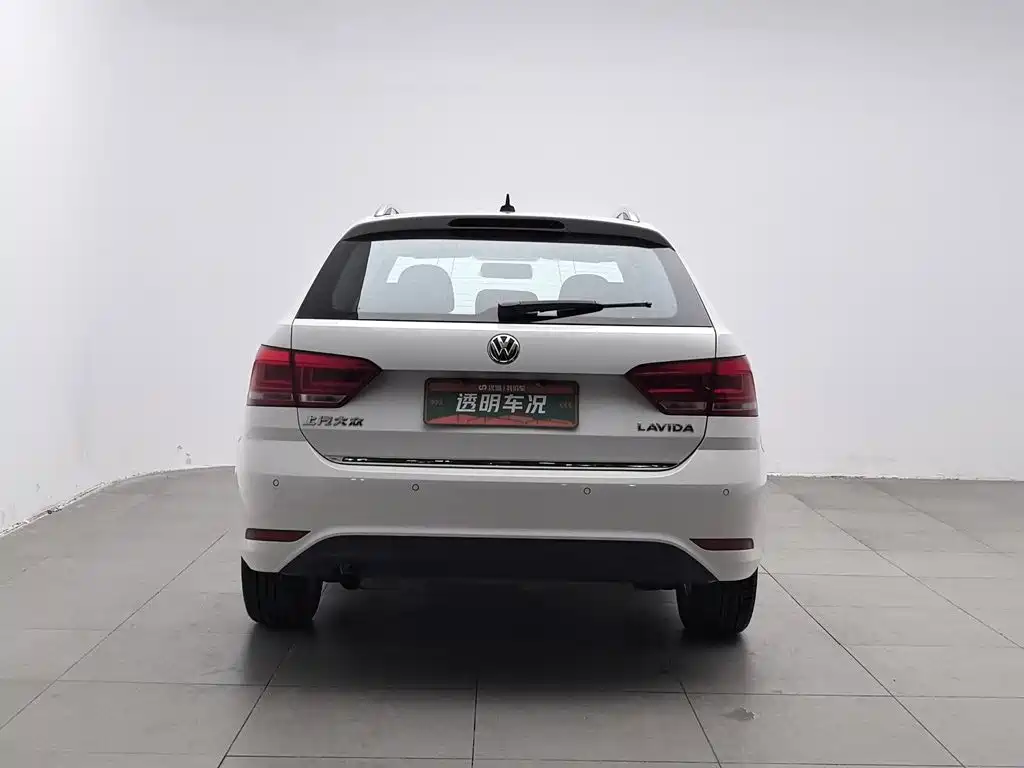 Photo 4 - Volkswagen Lavida Tour