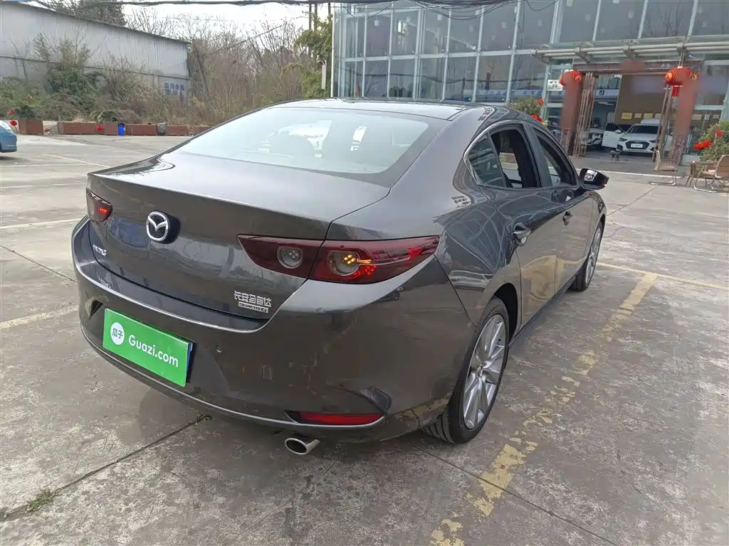 MAZDA 3 ANGKESAILA