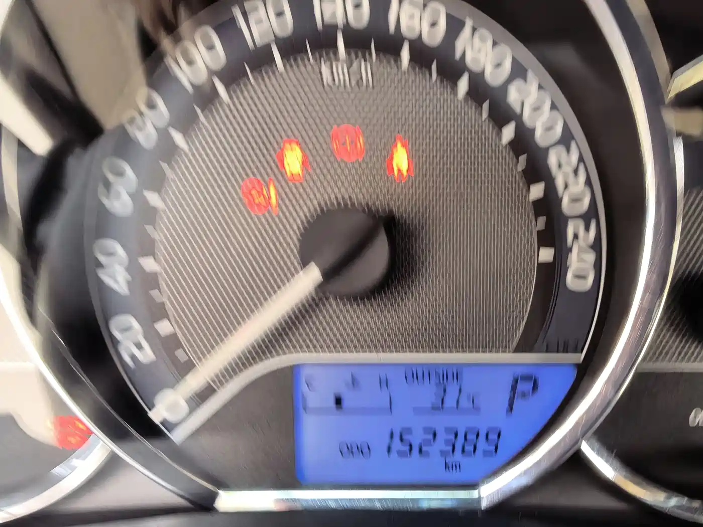 Toyota Corolla 2014 1.6L CVT GL фото 15