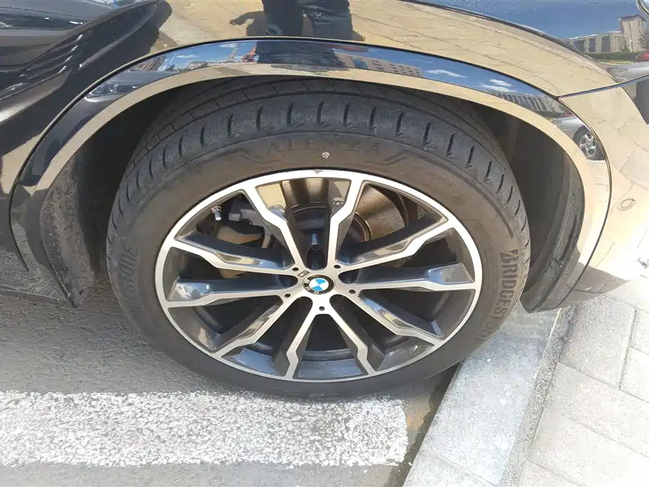BMW X3 2022 Facelift xDrive30i Leading M Shadow Edition фото 6