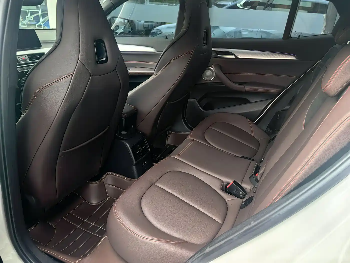 BMW X2 2022 sDrive25i Black Night Edition фото 4