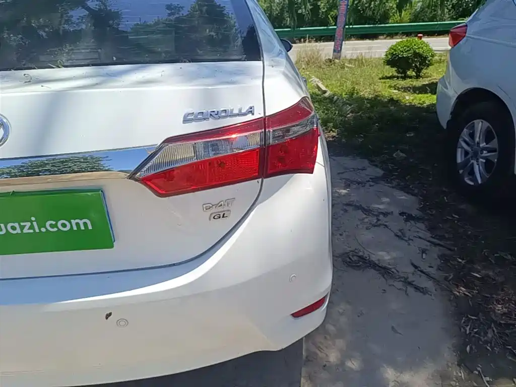 Toyota Corolla 2017 Facelift 1.2T Manual GL фото 8