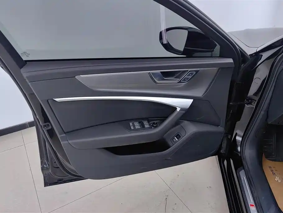 Audi A6L 2025 45 TFSI Premium Sport фото 7