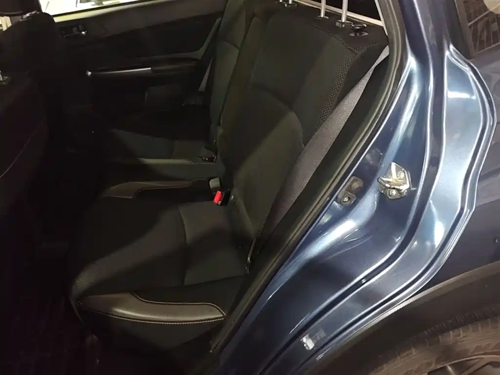 Subaru XV 2017 2.0i Progressive Edition фото 17