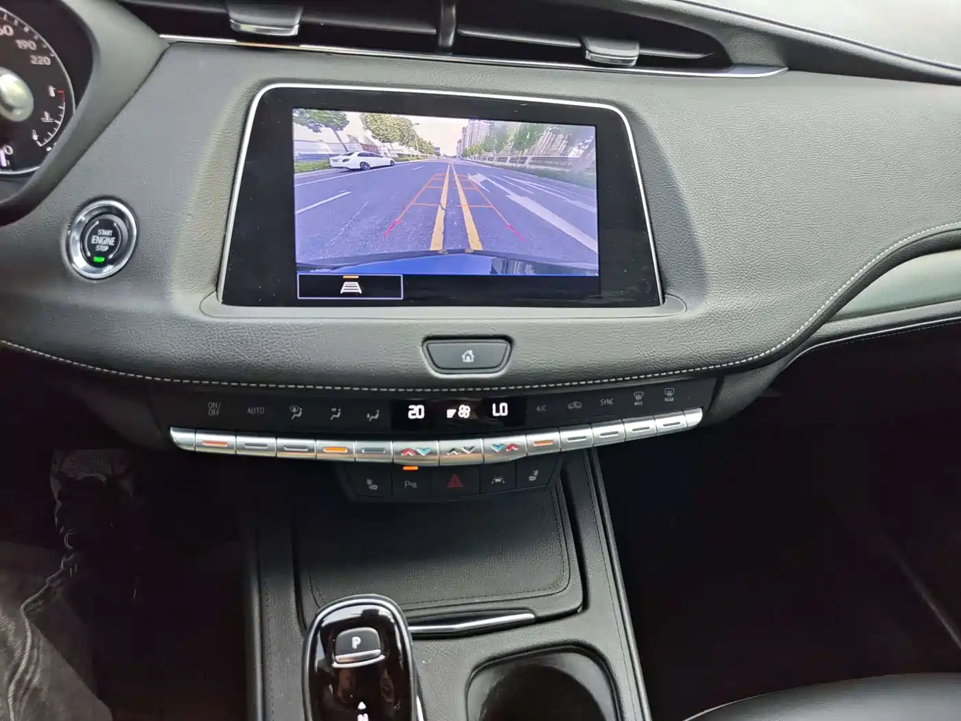 CADILLAC XT4