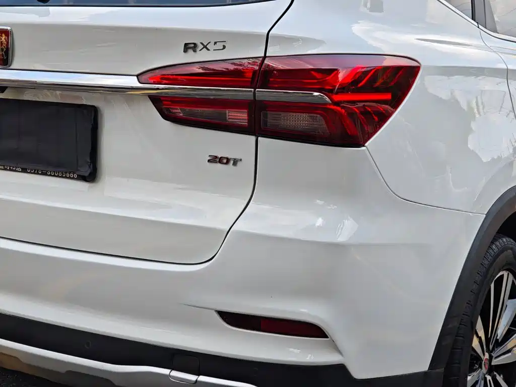 Фото 10 - Roewe RX5