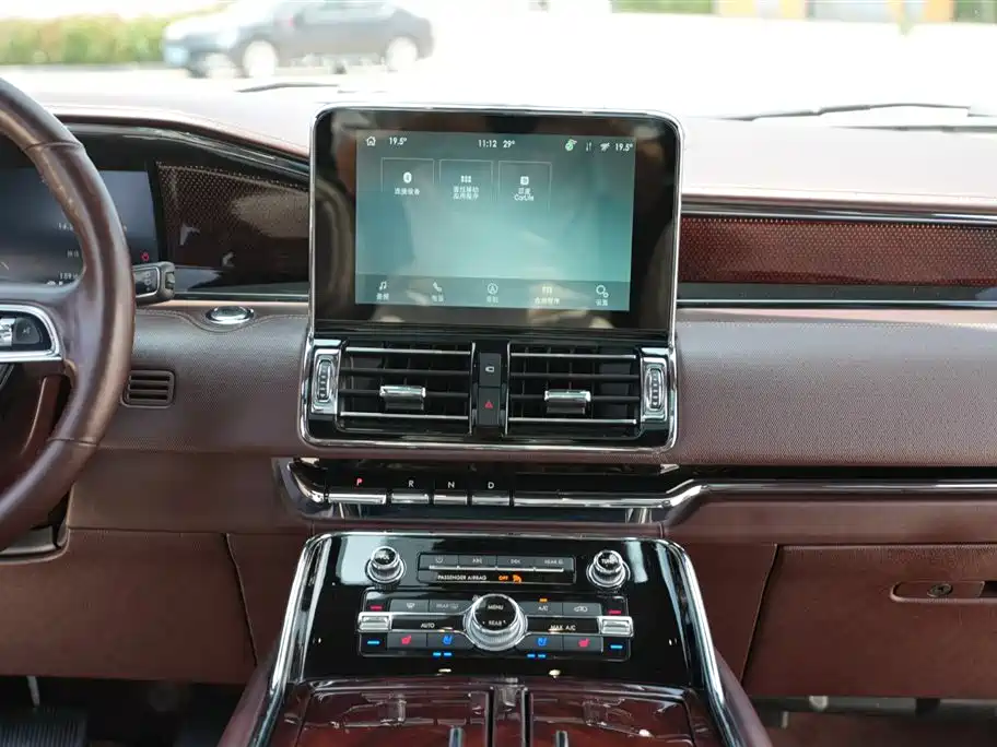 Lincoln Navigator 2022 2020 3.5T Presidential Series
