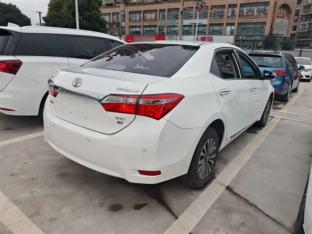 Toyota Corolla 2017 Facelift 1.2T S-CVT GL-i фото 7
