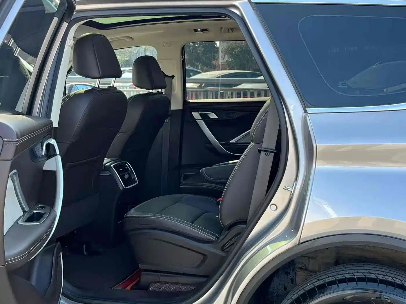 GEELY AUTOMOBILE JIAJIE