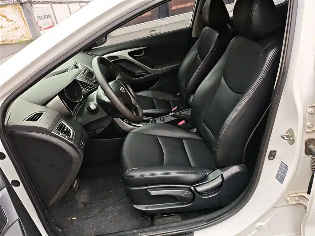 Hyundai Langdong 2016 1.6L Automatic Smart Edition фото 15