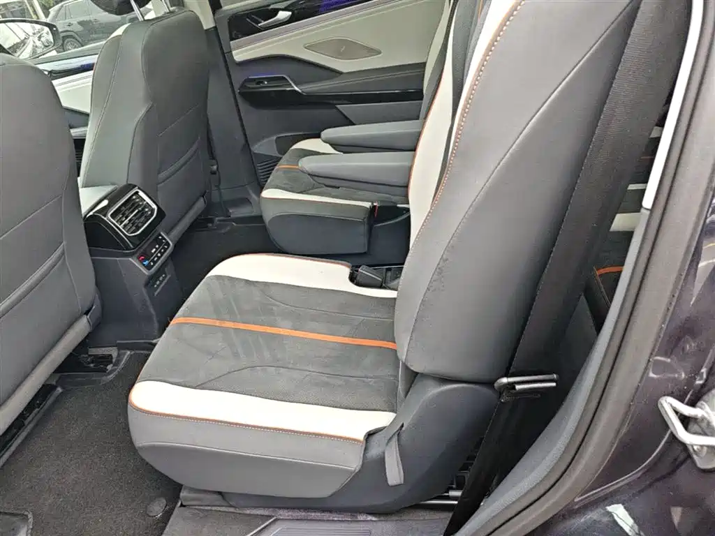 Volkswagen ID.6 CROZZ 2022 High Performance PRIME Edition фото 17