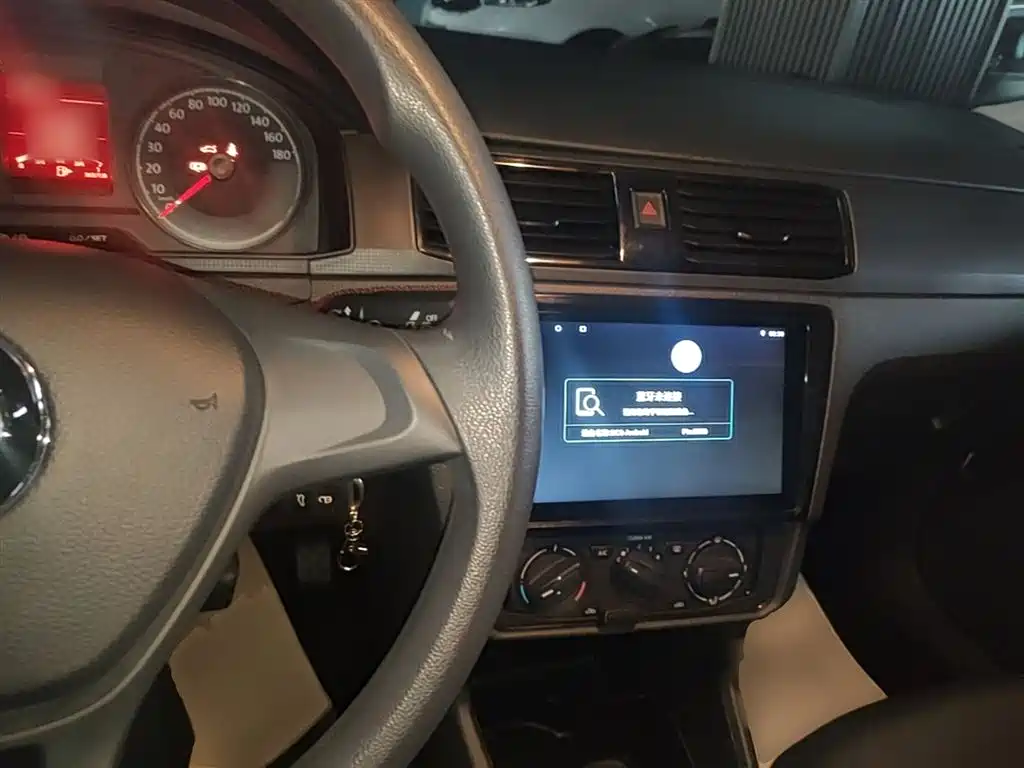 Volkswagen Santana 2016 1.6L Manual Trend Edition фото 10