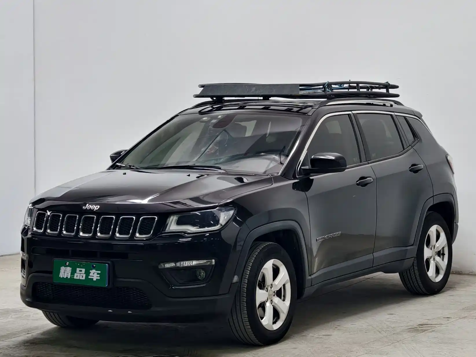 Фото 1 - Jeep Compass