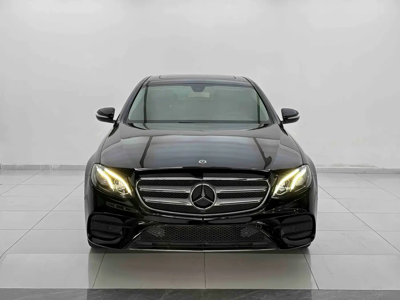 Mercedes-Benz E-Class 2018 Facelift E 200 L Sport фото 2