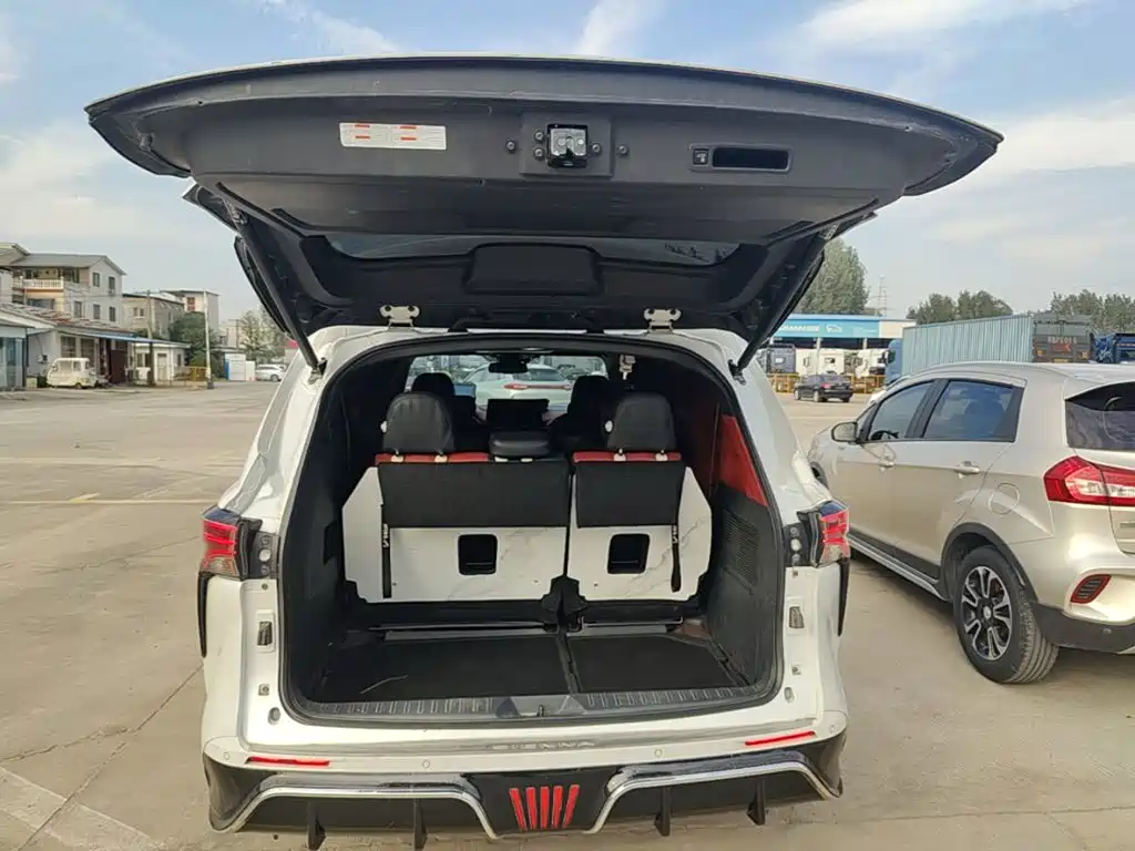 Photo 19 - Toyota Sienna