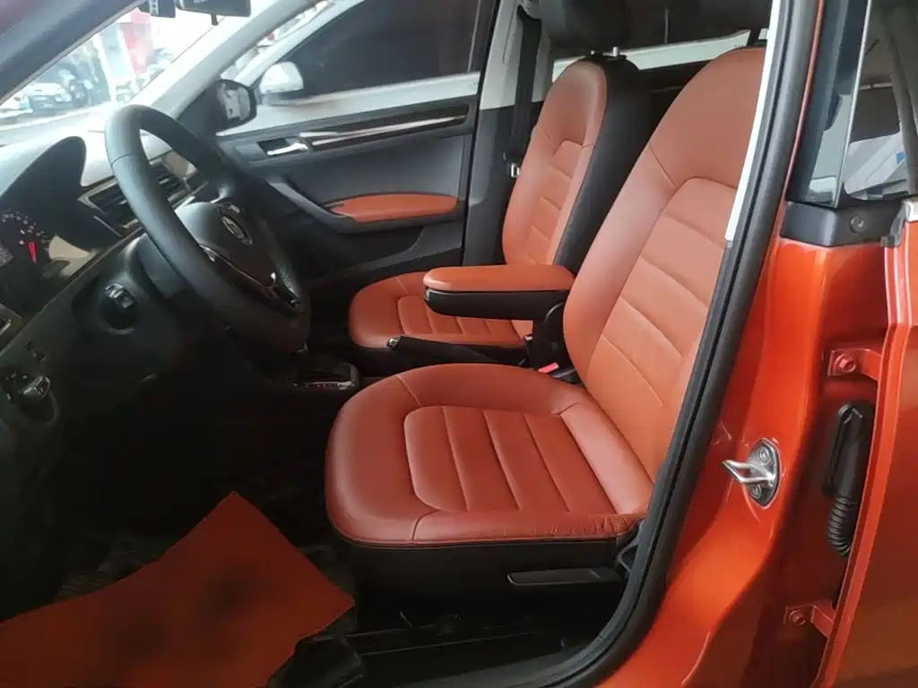 Photo 15 - Volkswagen Santana