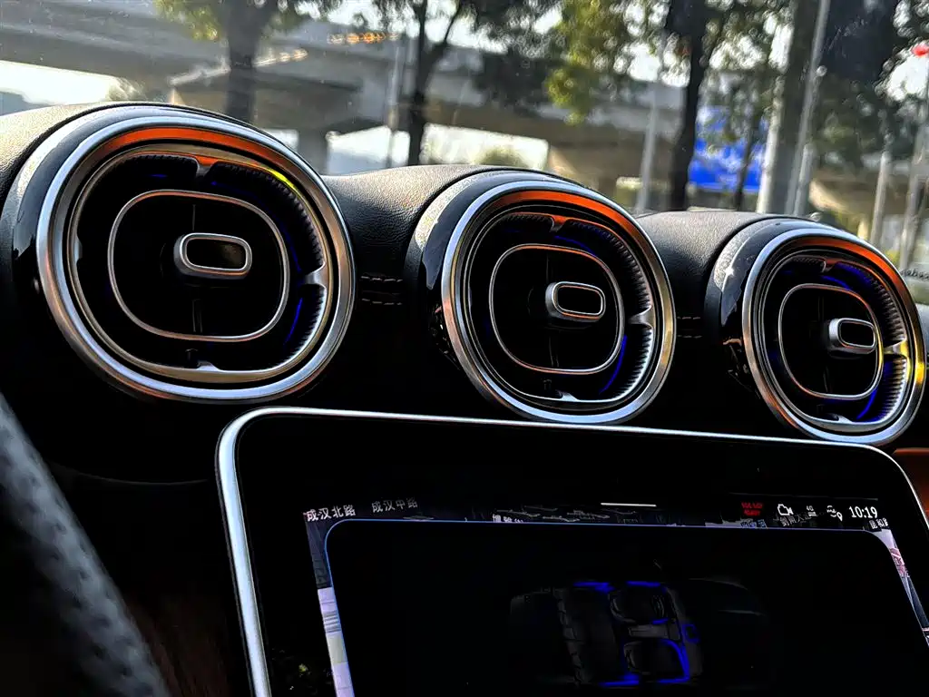 Mercedes-Benz GLC 2024 GLC 300 L 4MATIC Dynamic 5-seater фото 21
