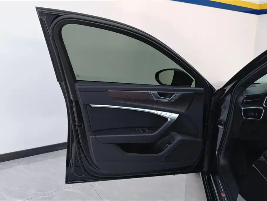 Audi A6L 2023 Facelift 45 TFSI quattro Premium Dynamic фото 7